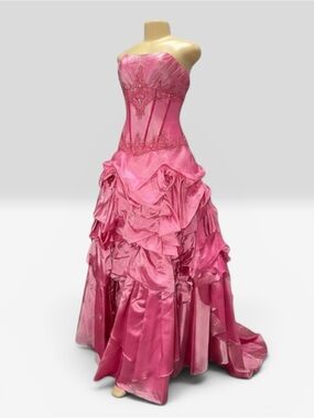 NWT Strapless Pink Ruffled Ball Gown Dress